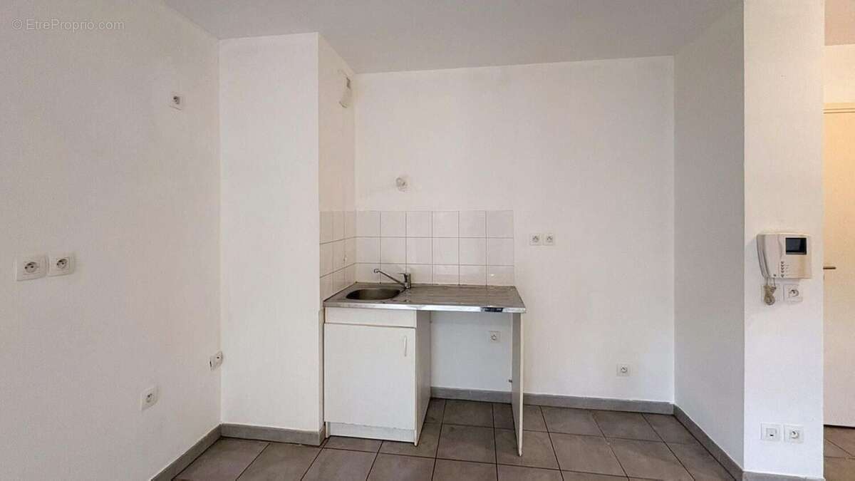 Photo 3 - Appartement à VILLEURBANNE