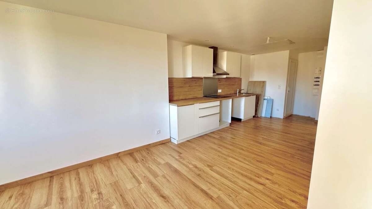 Appartement à CARNOULES