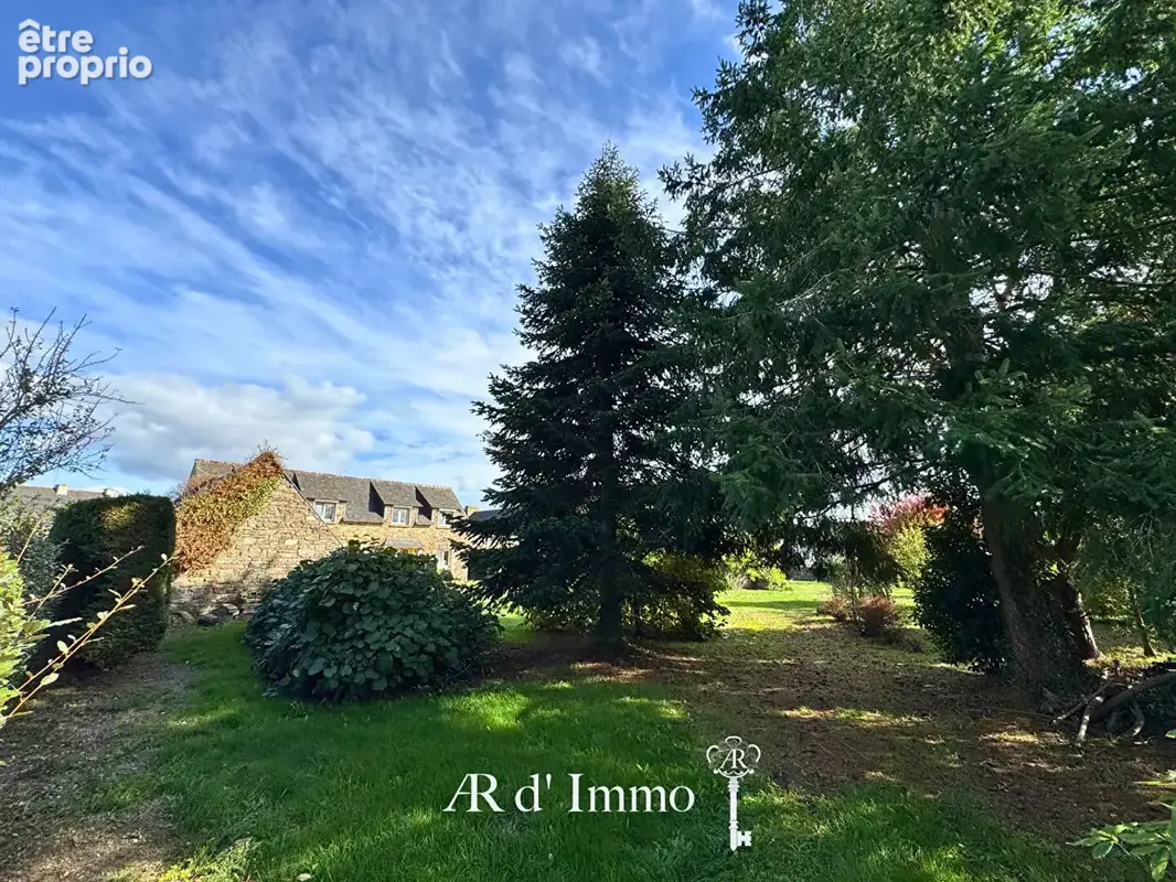 Maison en pierre avec dépendances - Terrain de 2 300 m² - photo 16