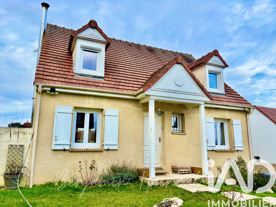 Photo 1 - Maison à LA FERTE-GAUCHER