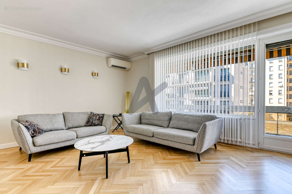 Appartement à LYON-6E