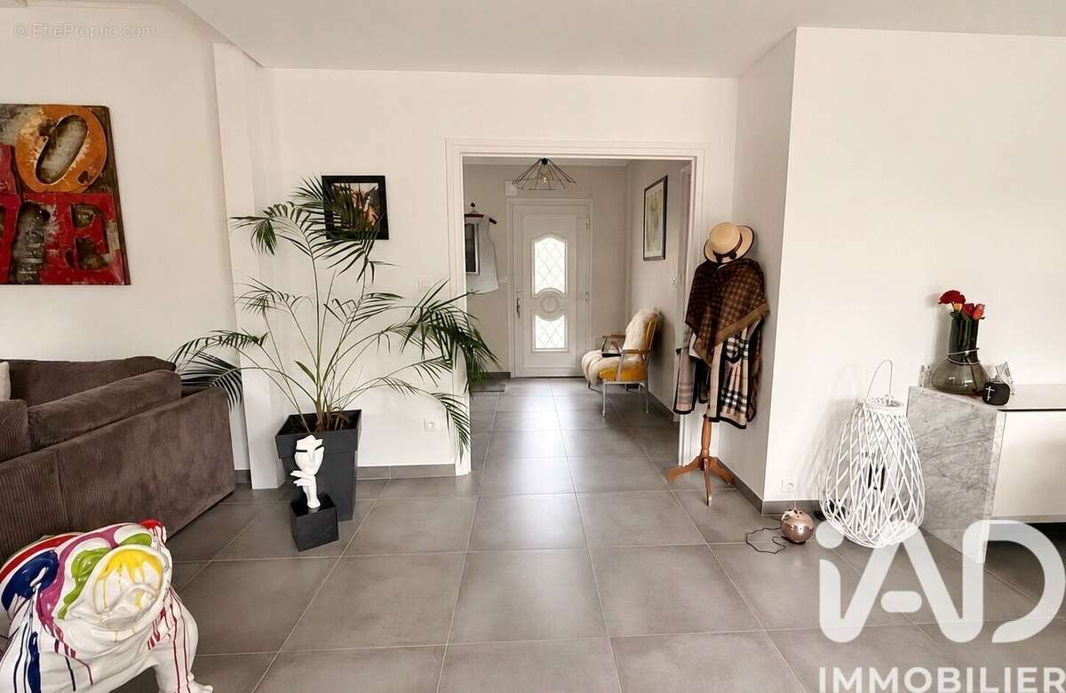 Photo 2 - Maison à BRESLES