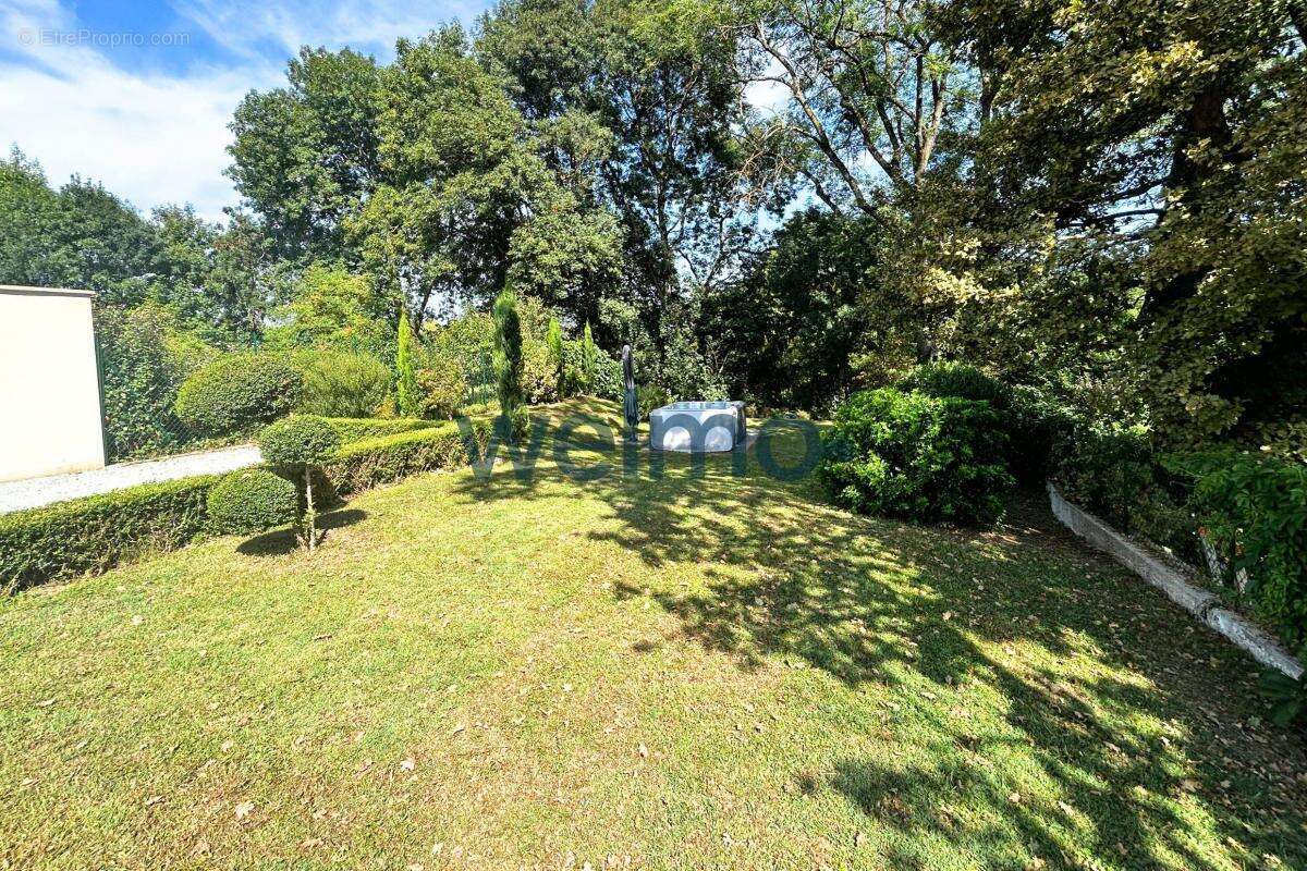 Maison à FRANCHEVILLE