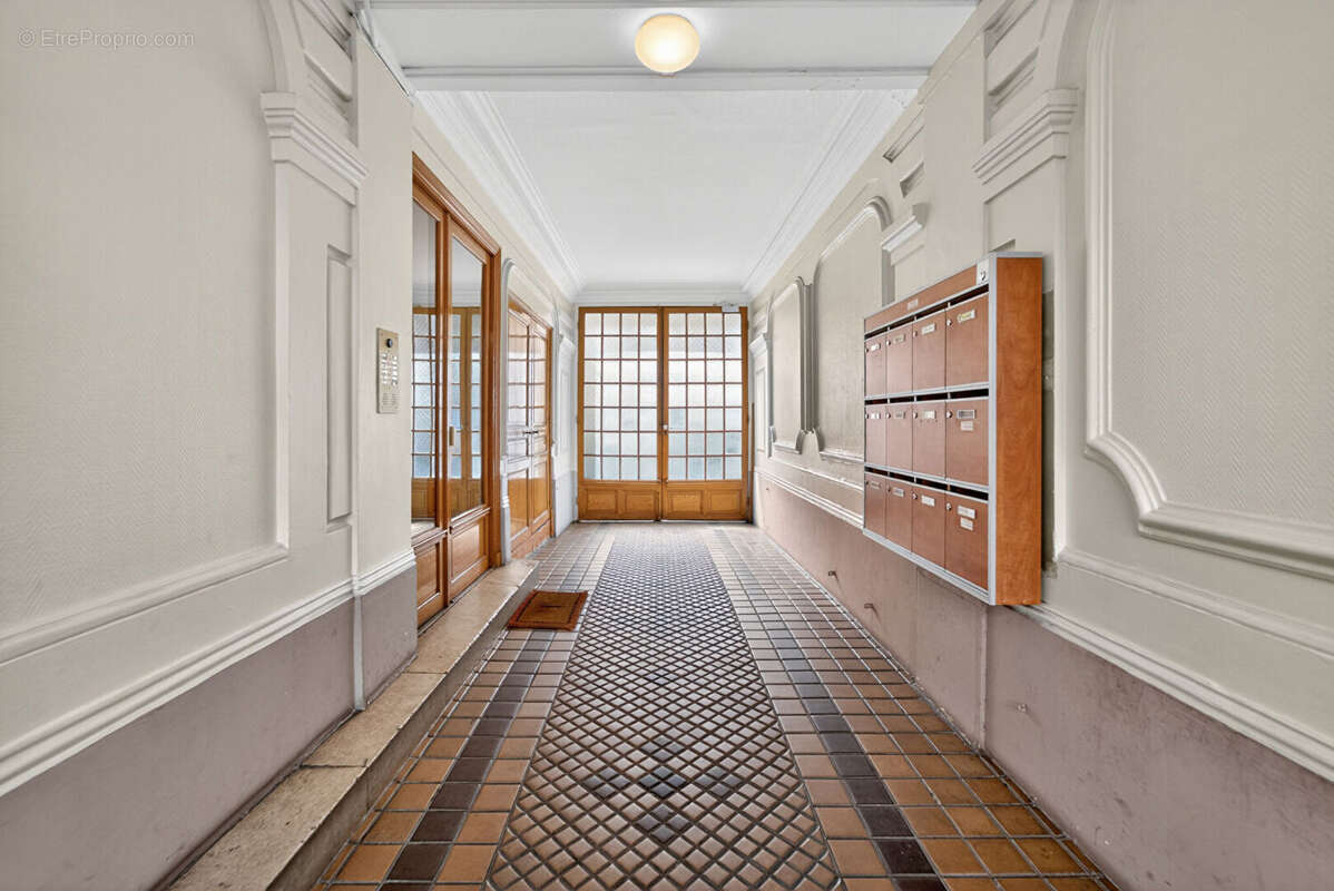 Appartement à PARIS-20E