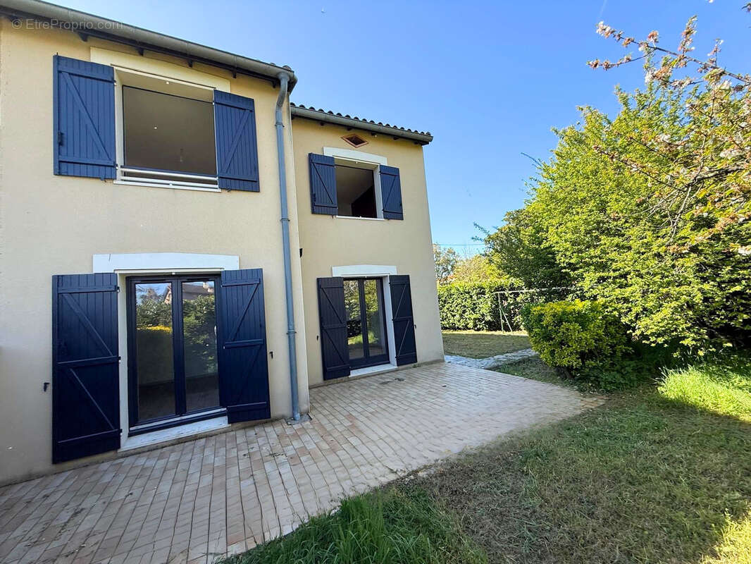 COLOMIERS - Proche des grands axes (rocade, SNCF), des commerces et autre comodité, jolie maison mitoyenne ... - photo 3