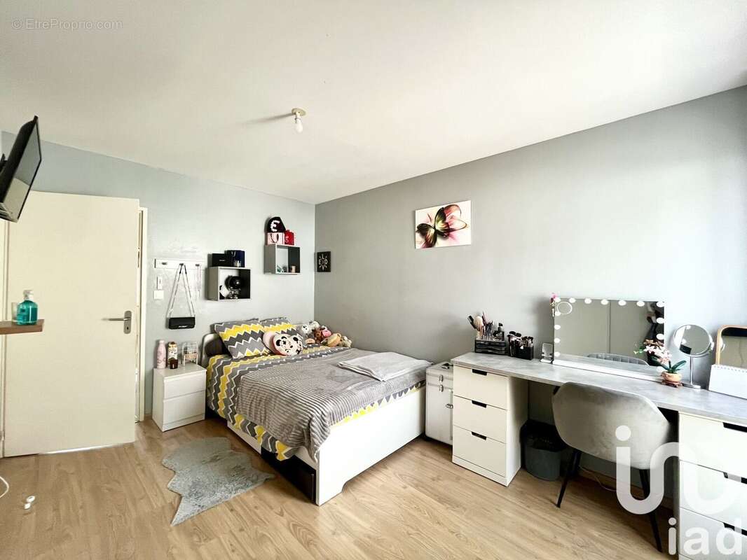 Photo 4 - Maison à DECINES-CHARPIEU