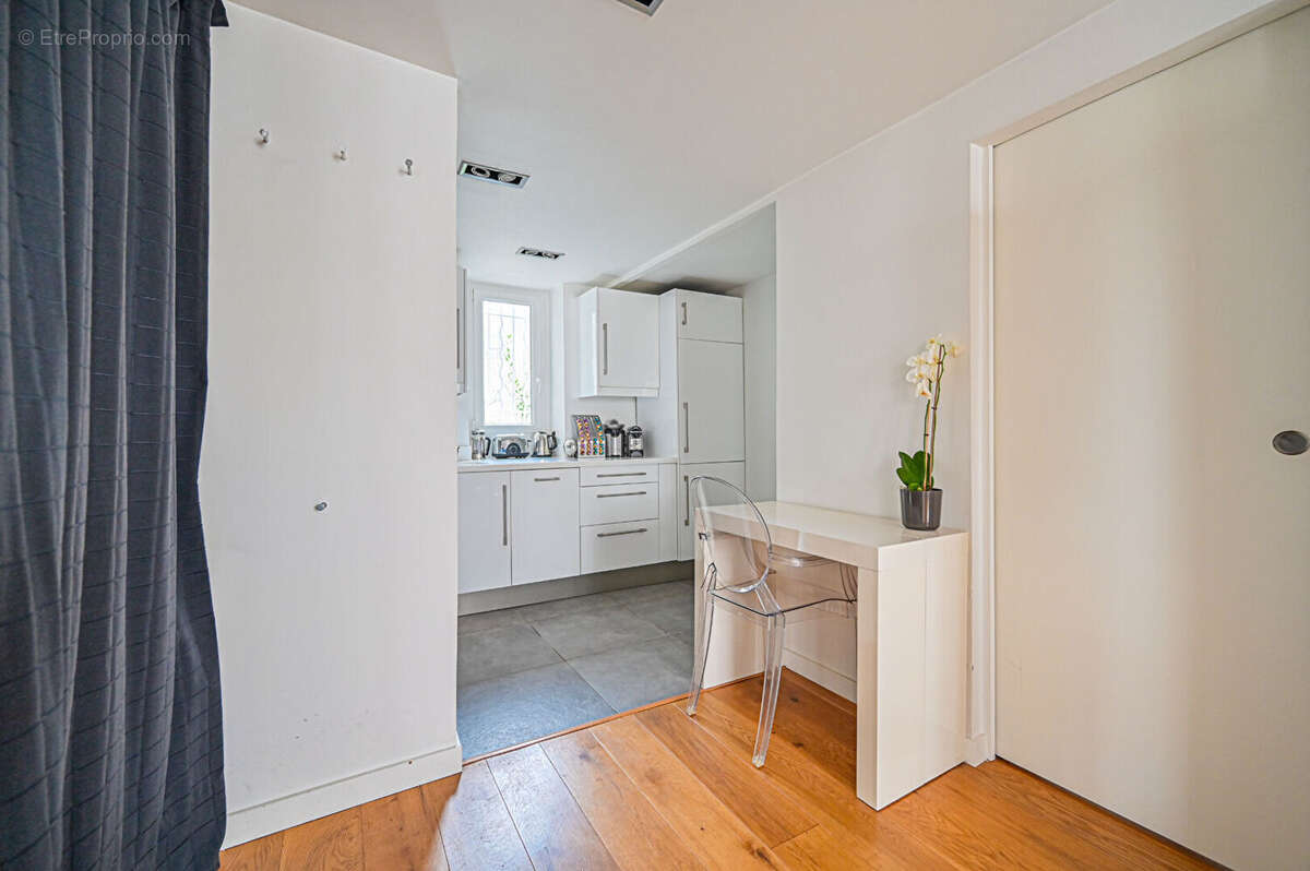 Appartement à PARIS-19E