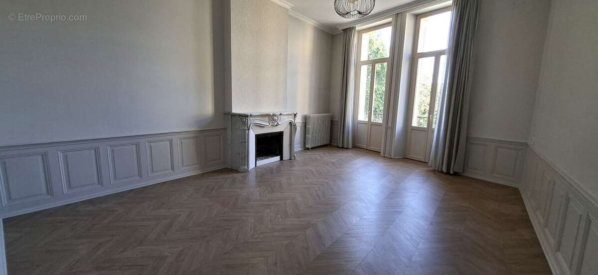 Appartement de caractère – Centre-ville d'Aix-les-Bains - photo 13