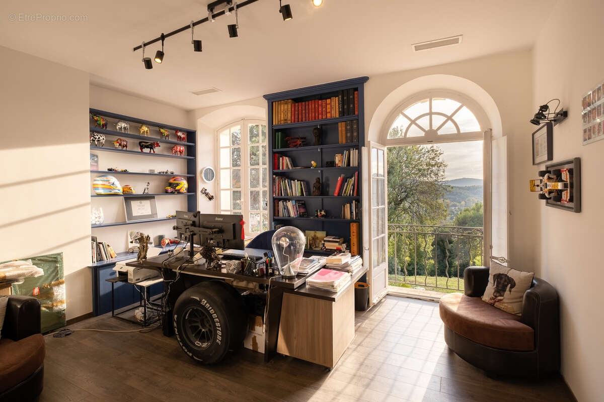 Maison à LA COLLE-SUR-LOUP