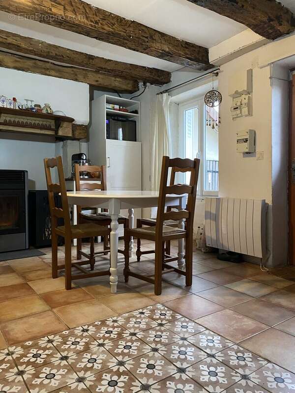 Maison à LA CROISILLE-SUR-BRIANCE