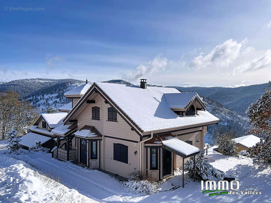 Appartement à LA BRESSE