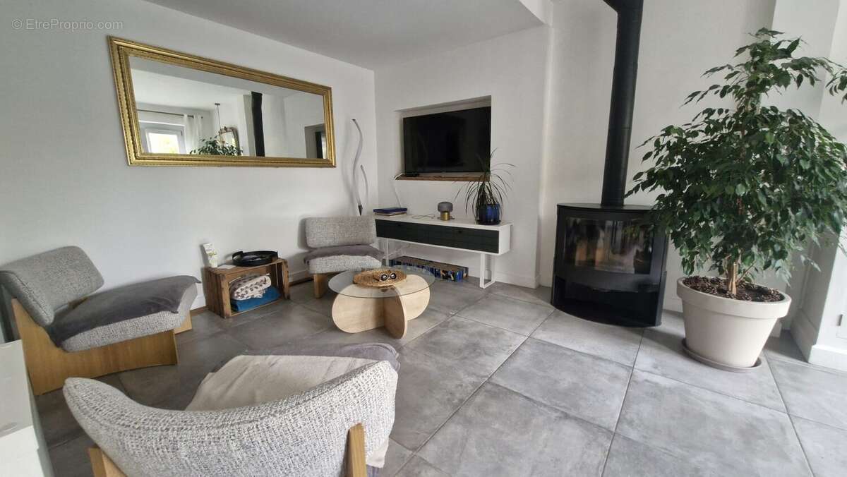 Maison à BOISSY-L'AILLERIE