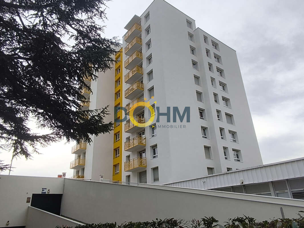 Appartement à SAINT-ETIENNE