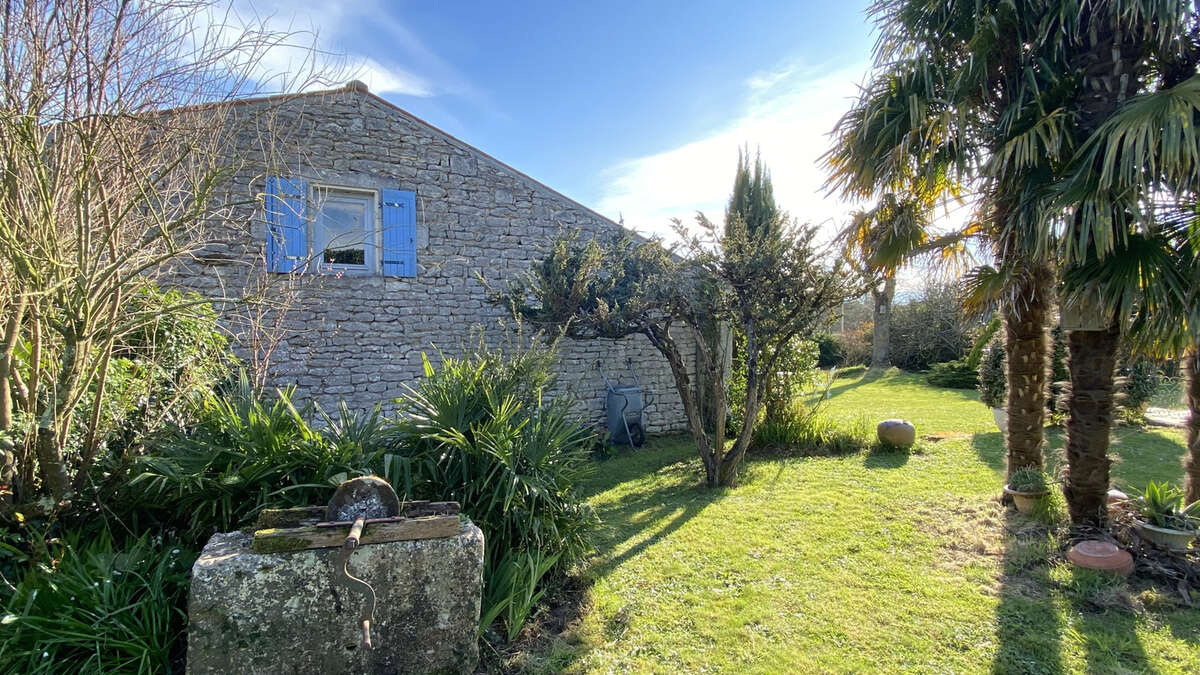 Maison à BOUTENAC-TOUVENT