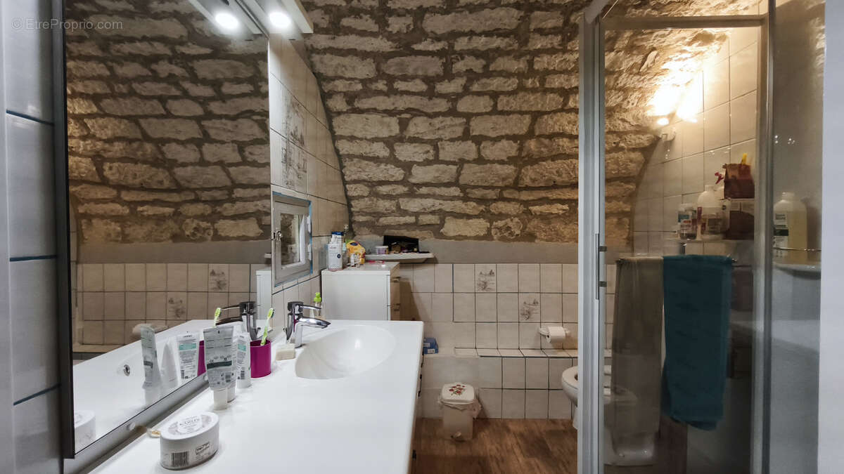 Maison à VILLESEQUE