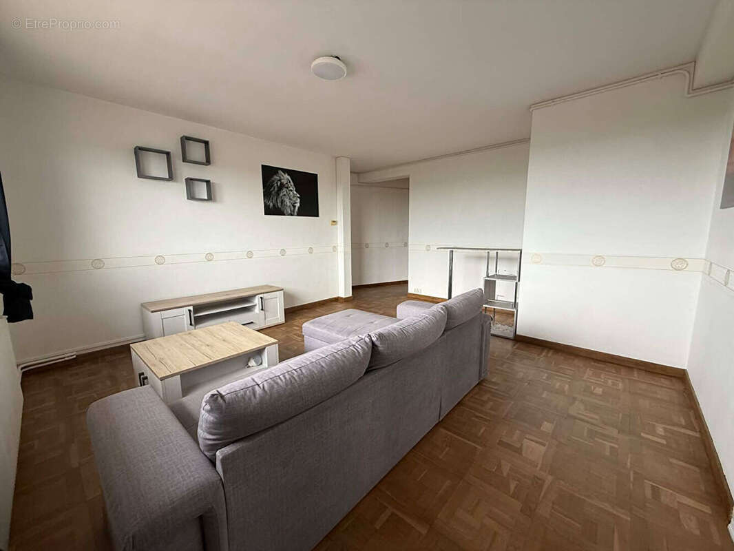 BETHUNE - Appartement T2 avec balcon en résidence sécurisée - photo 6