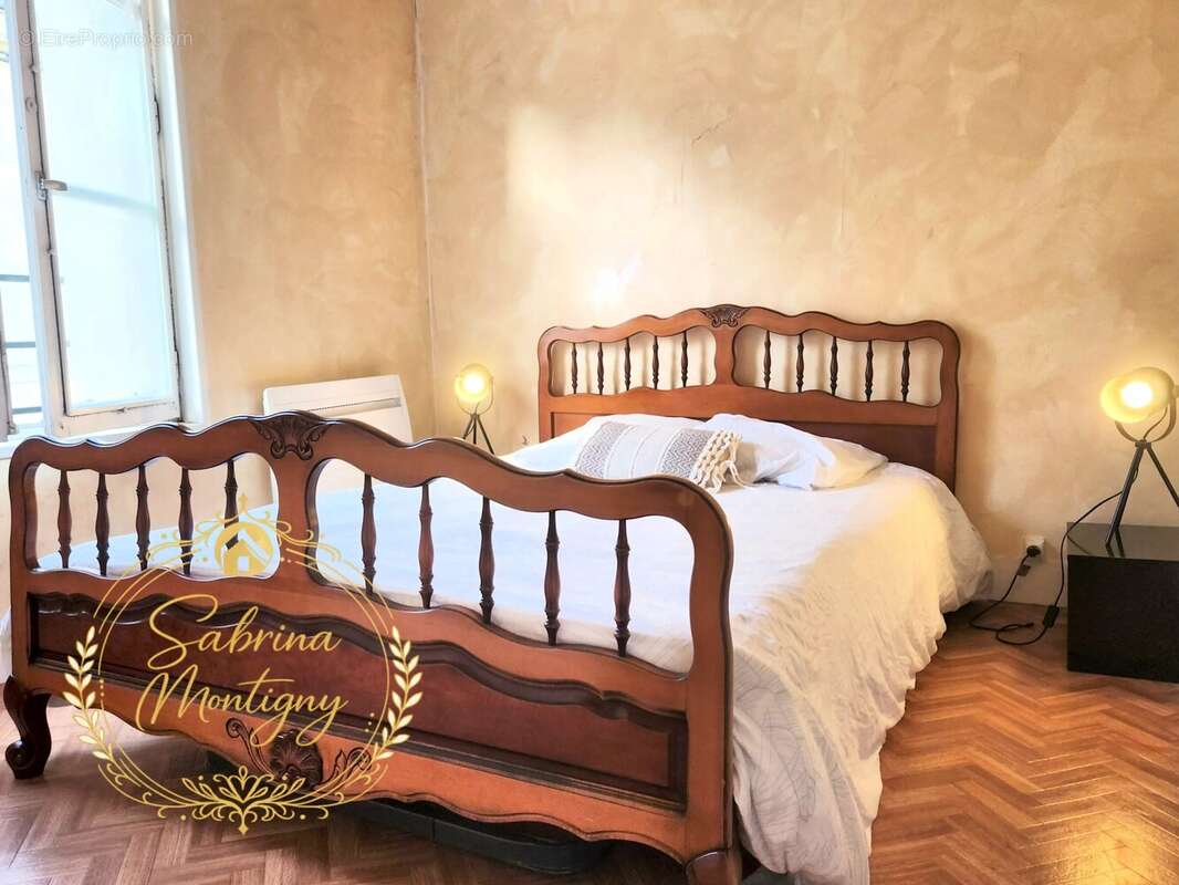 Maison à AZAY-LE-RIDEAU