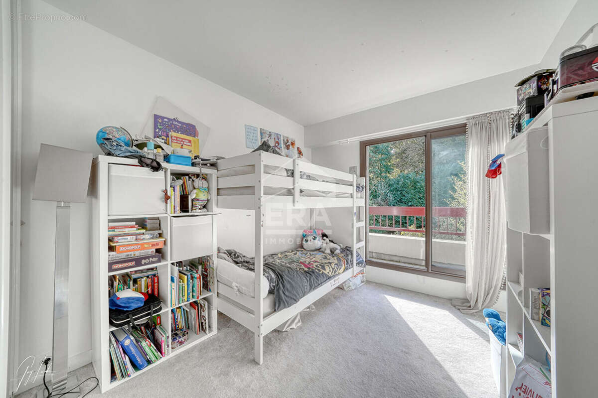 Appartement à VILLE-D&#039;AVRAY