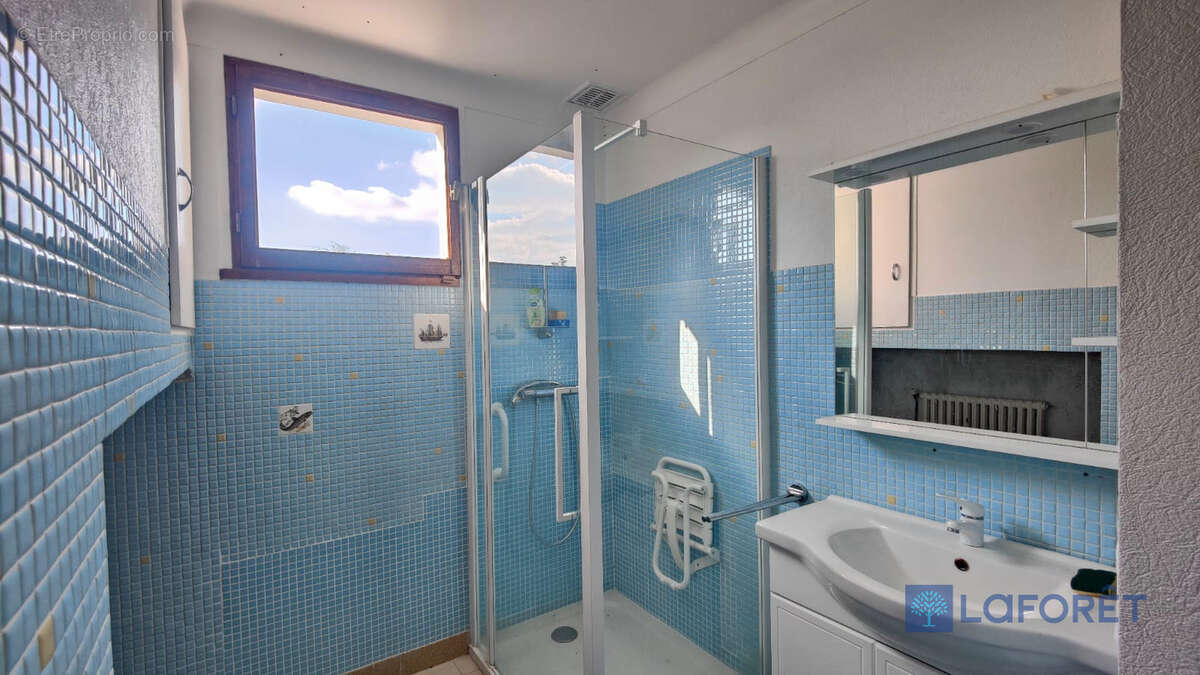 Maison à OLLAINVILLE