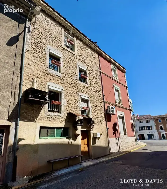 Maison à SAINT-LAURENT-DU-PAPE