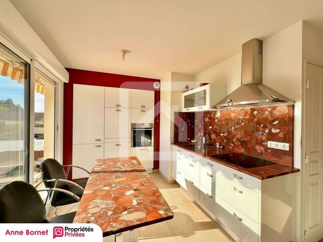 Appartement en toit-terrasse avec 48 m2 d'extérieur, double garage, cave - photo 8