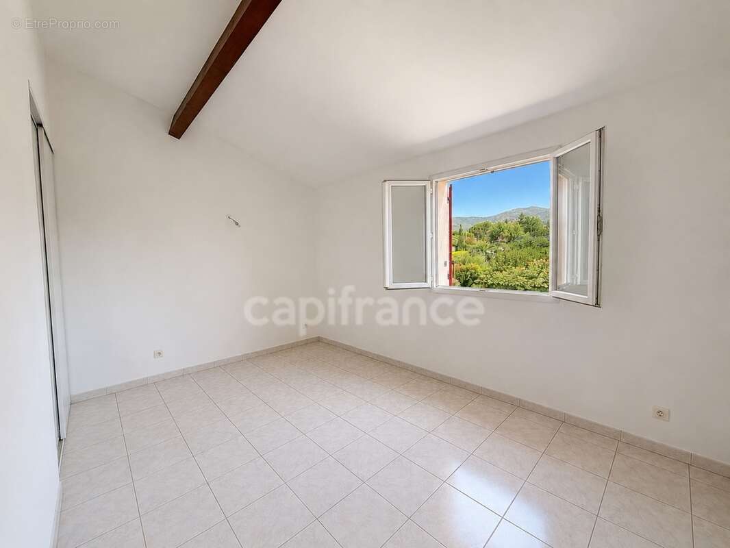 Maison à vendre 4 pièces 74 m2 avec jardin et garage PUYVERT (84) - photo 6