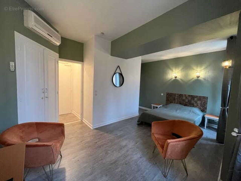 Commerce à CAZAUBON