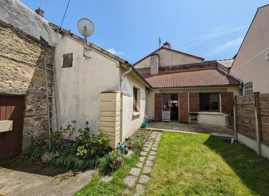 Maison à DOURDAN