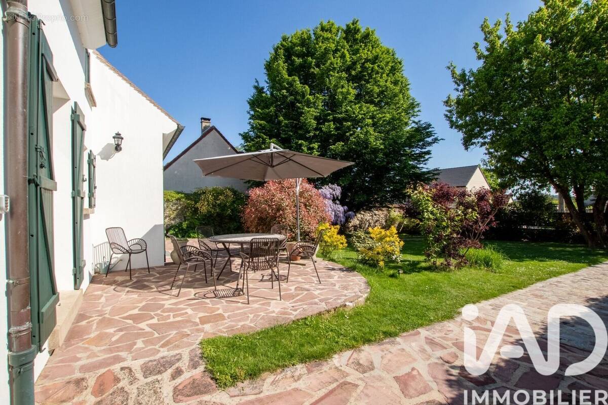 Photo 1 - Maison à BALLAINVILLIERS