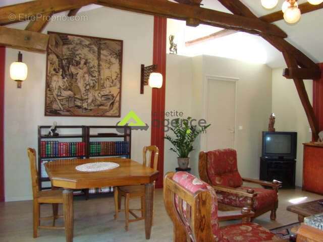 Maison à SAINT-YRIEIX-LA-MONTAGNE