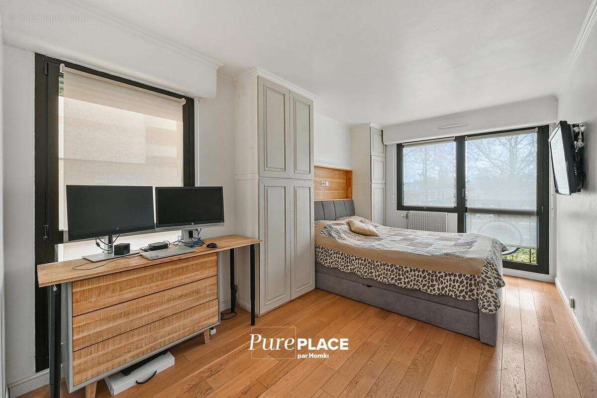 Appartement à LEVALLOIS-PERRET