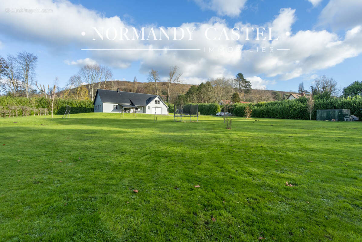 Maison à PENNEDEPIE