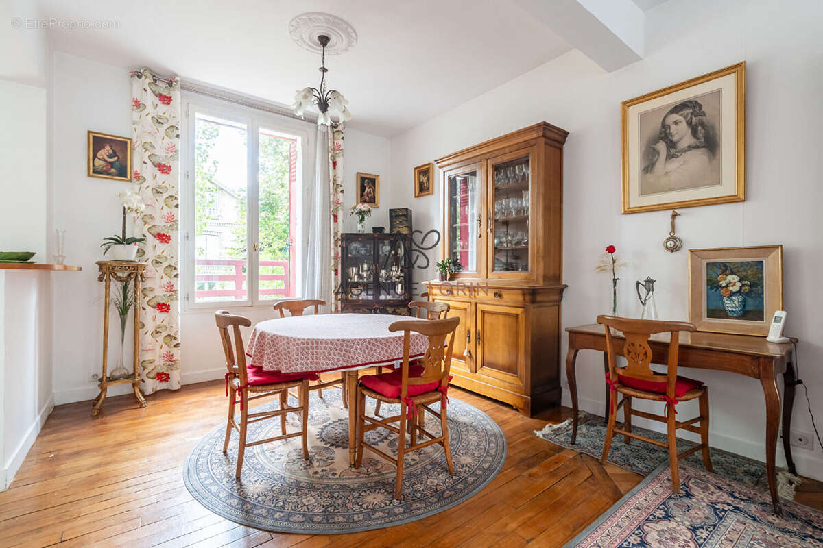 Maison Le Vésinet 5 pièce(s) 103.72 m2 - photo 5