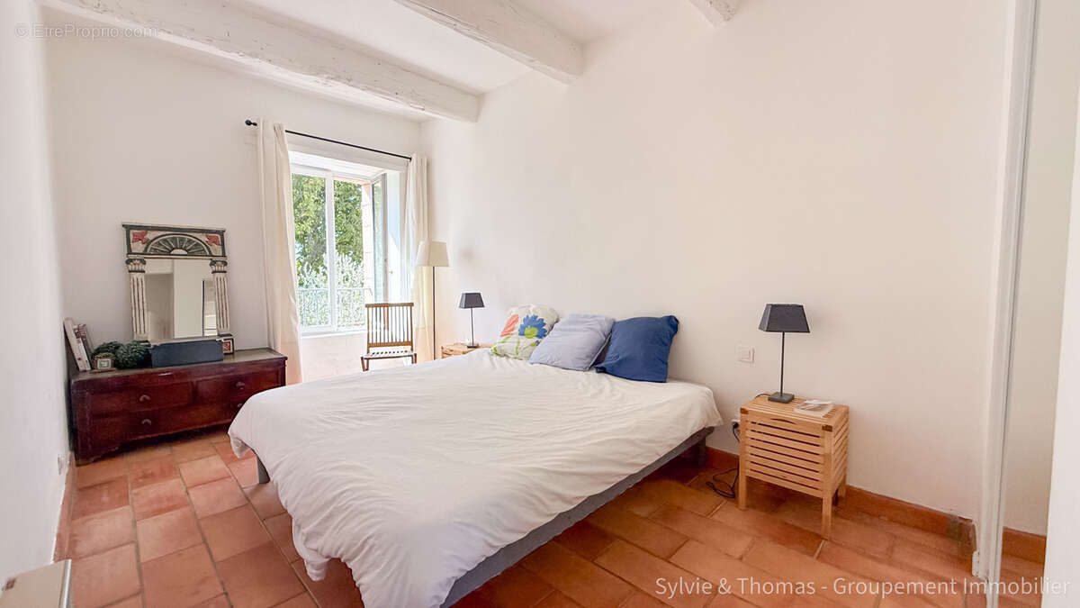 Maison à CADEROUSSE