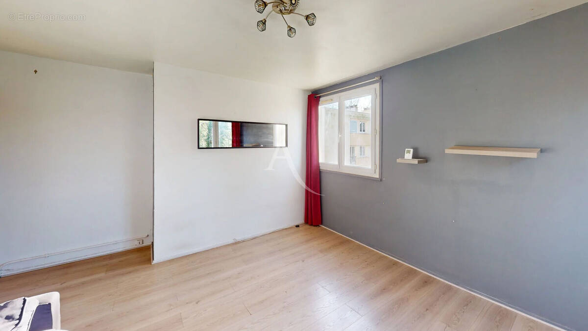 Appartement à VILLIERS-SUR-ORGE