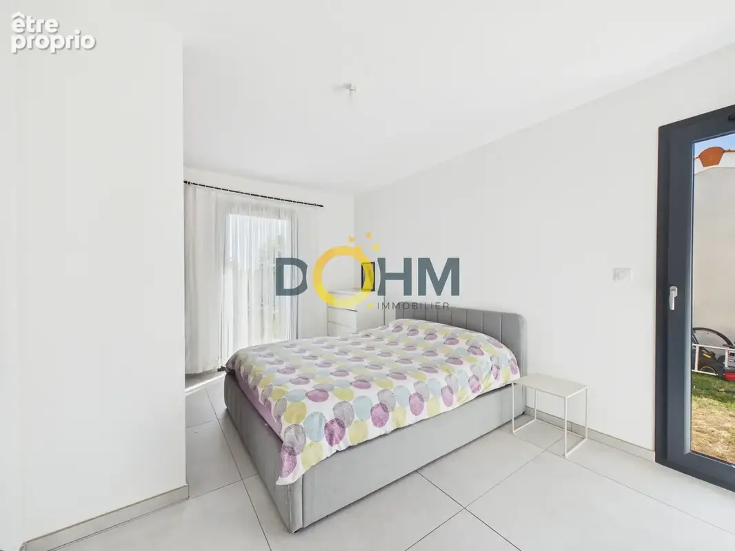 Maison de plain-pied moderne à Sainte Sigolene - photo 5