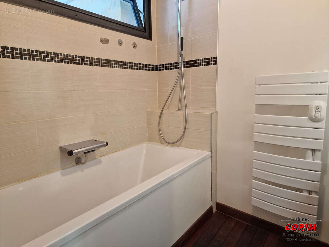 Appartement à BORDEAUX