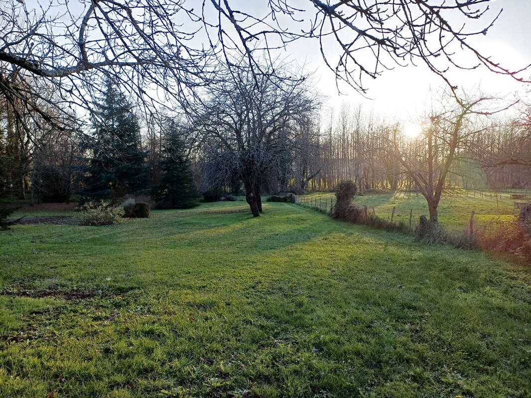 Maison à BAIGNES-SAINTE-RADEGONDE