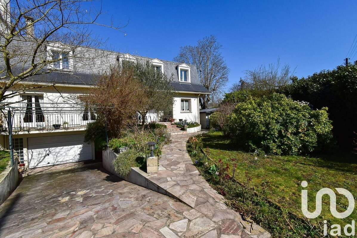 Photo 2 - Maison à LE RAINCY