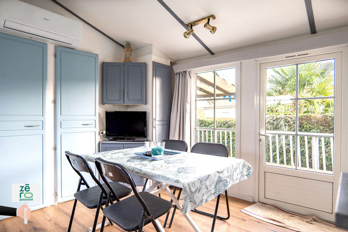 Maison à SAINT-CYR-EN-TALMONDAIS