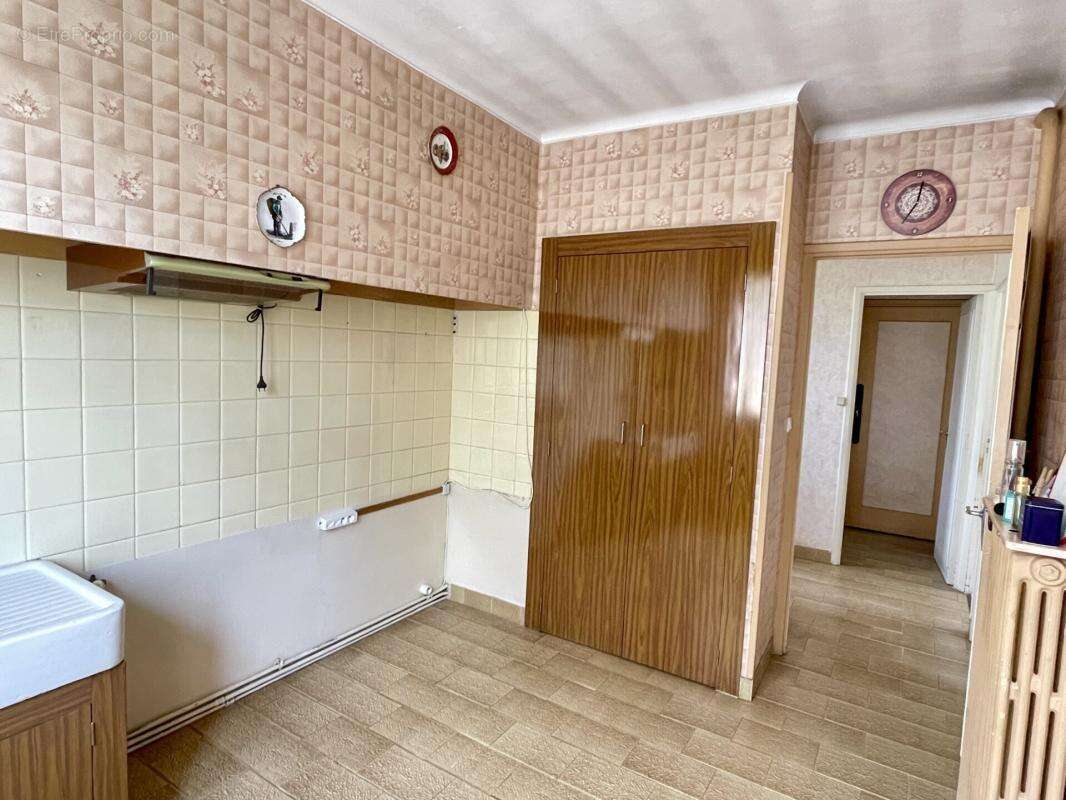 Jolie maison à rénover près de l'école Otzar Hatorah - photo 5