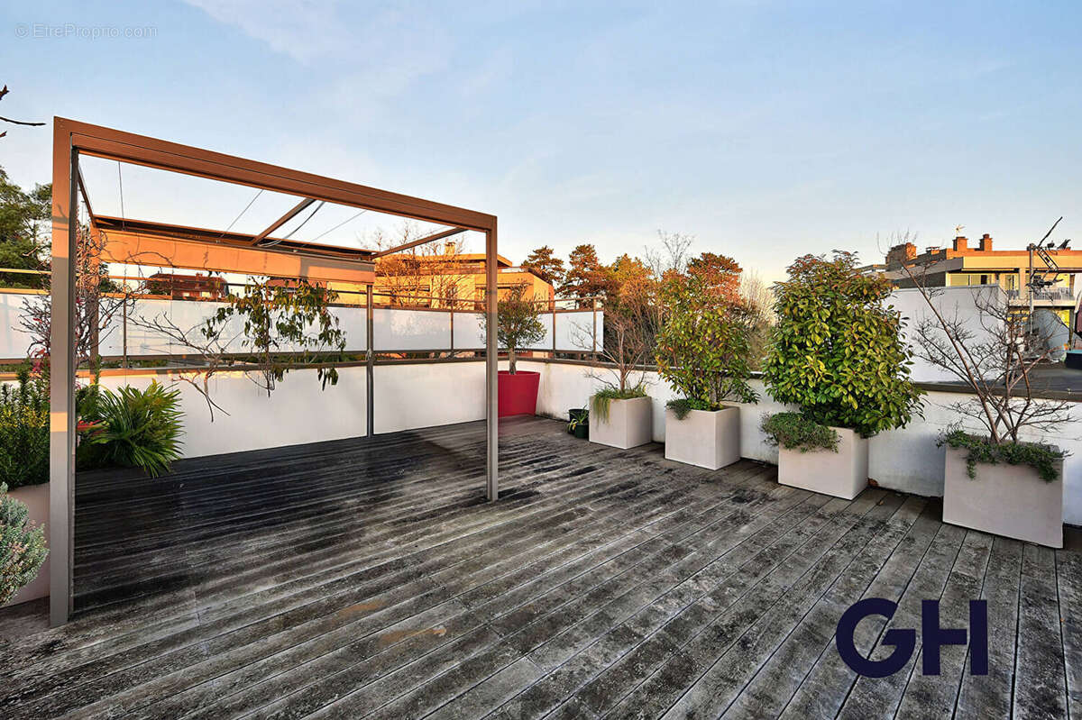 Appartement à CALUIRE-ET-CUIRE