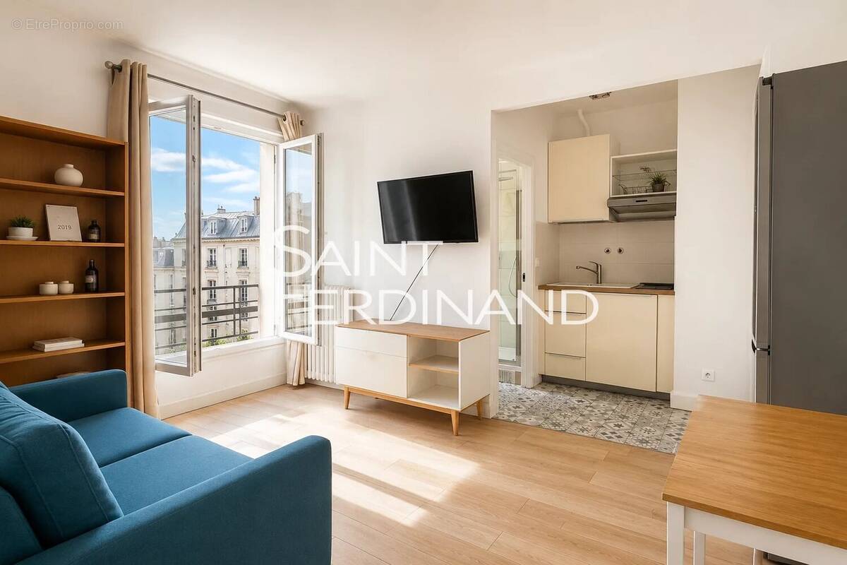 Appartement à NEUILLY-SUR-SEINE