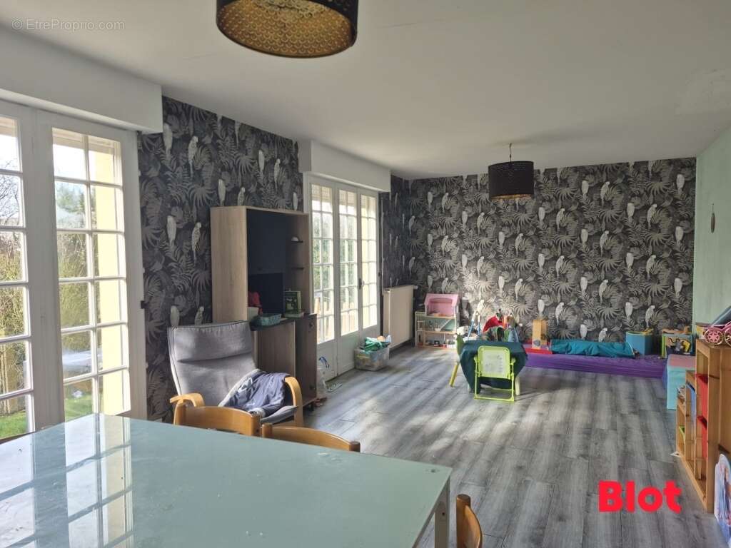 Maison à BALAZE