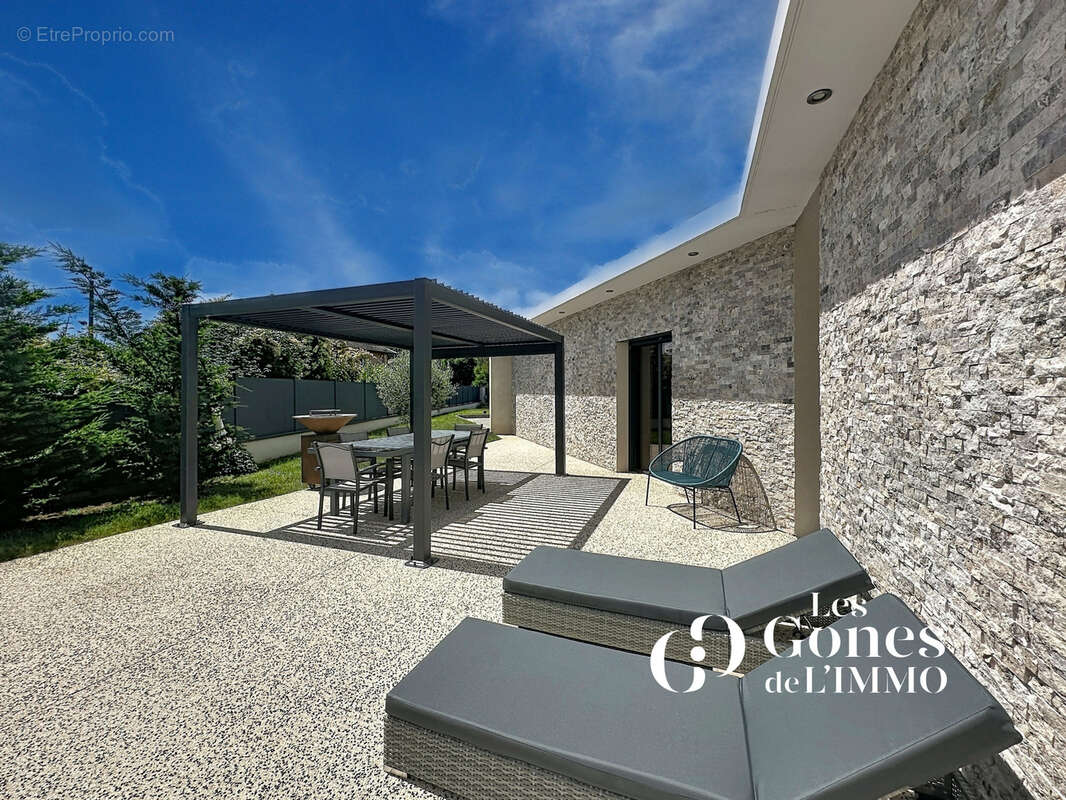Maison à VAUGNERAY