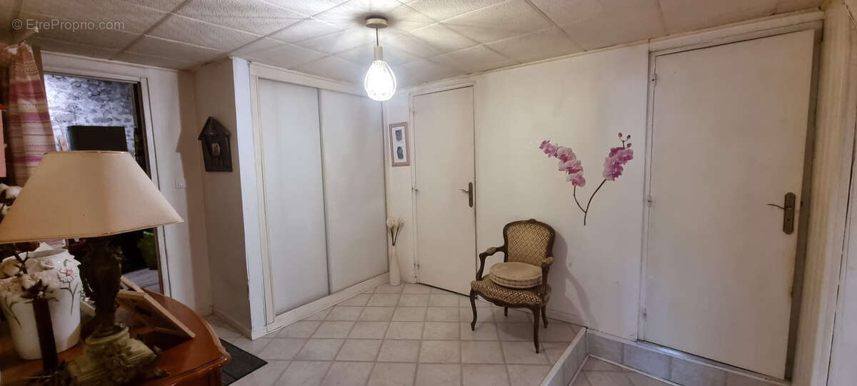 Maison à ESTIVAREILLES