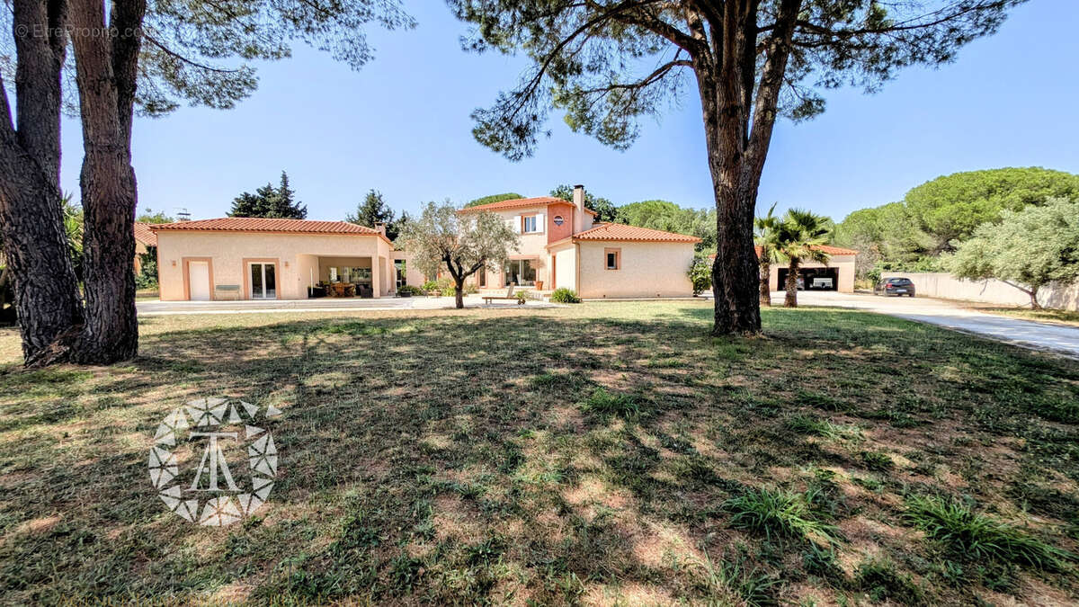 Maison à MONTESQUIEU-DES-ALBERES