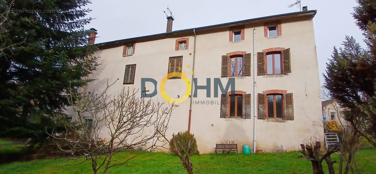 Maison à VERTOLAYE