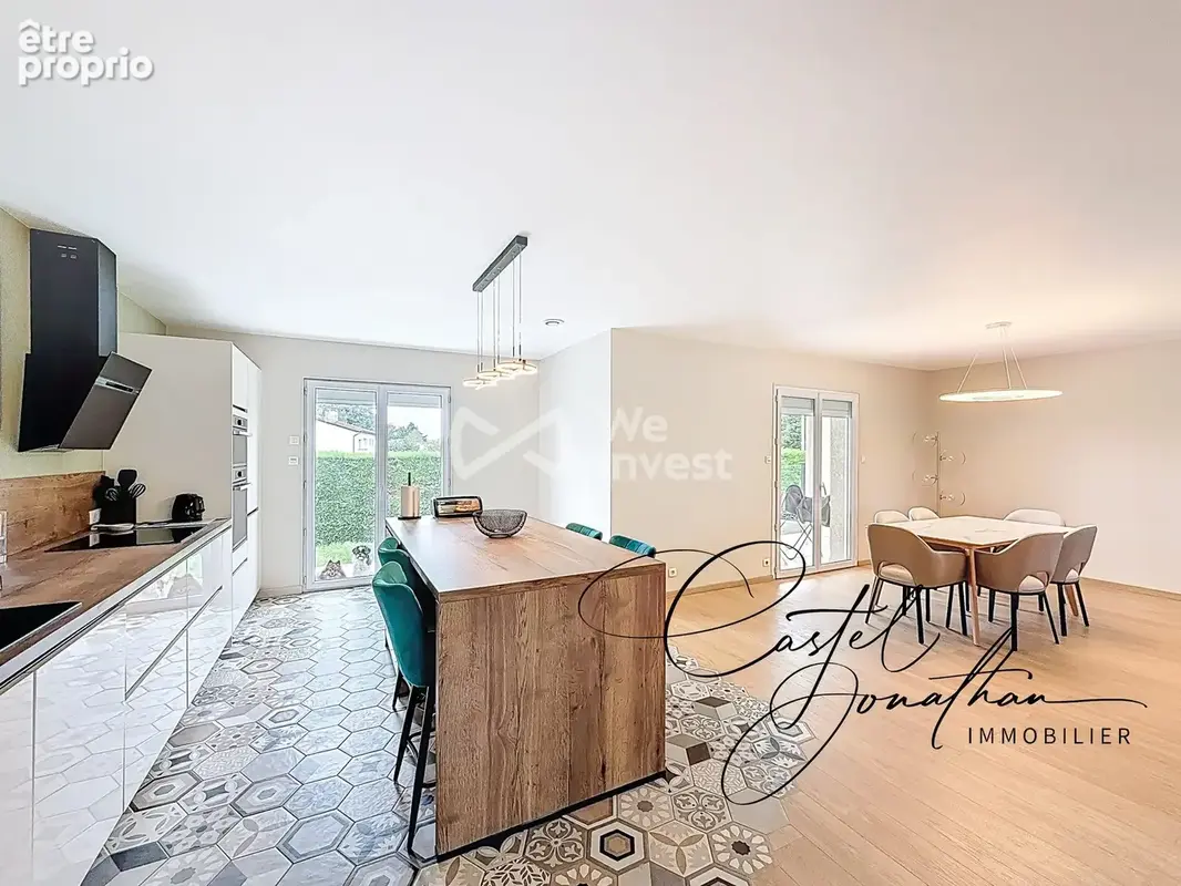 Maison 6 pièces 172 m² à vendre à Lapeyrouse-Mornay (26210) - photo 2