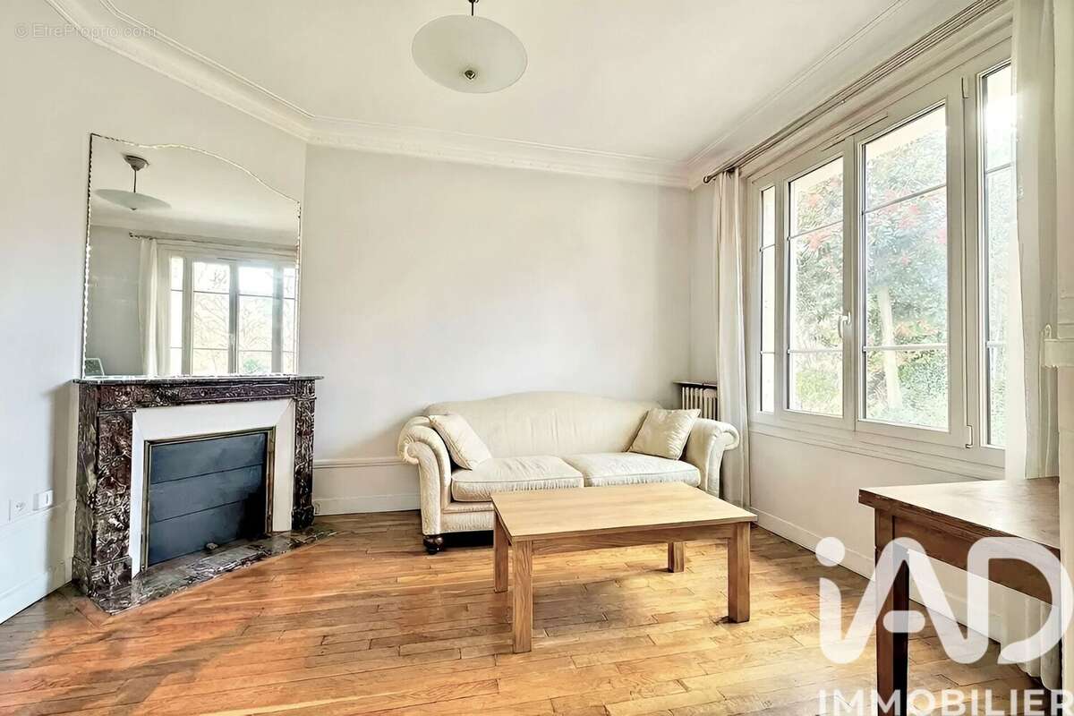 Photo 4 - Appartement à COURBEVOIE